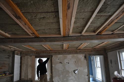 Aislamiento de techos en una casa privada: la elección de los materiales y el orden del trabajo