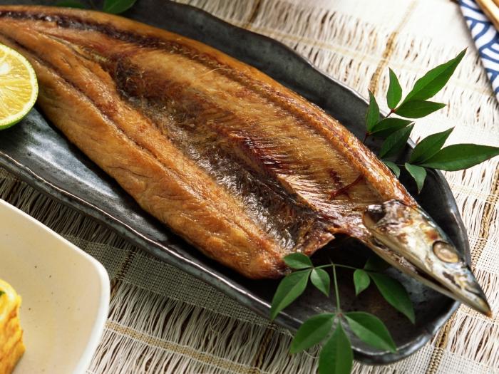 Pescado ahumado caliente: una receta para cocinar un plato delicioso y fragante