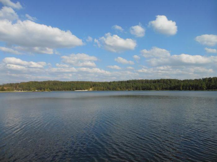 Cantera Lytkarinskiy - lago artificial a 9 km de la carretera de circunvalación de Moscú