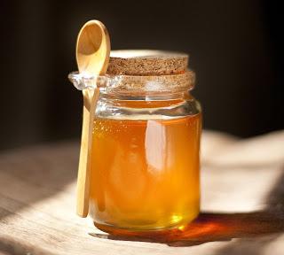 ¿Se puede dar miel a una madre lactante? ¡Lo descubriremos!